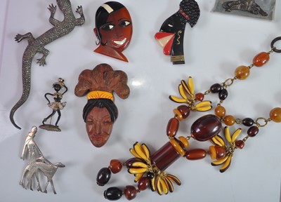 Lot 2635 - A collection of costume jewellery, to include...