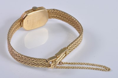 Lot 2644 - A Baume & Mercier Geneve lady's 18ct gold...