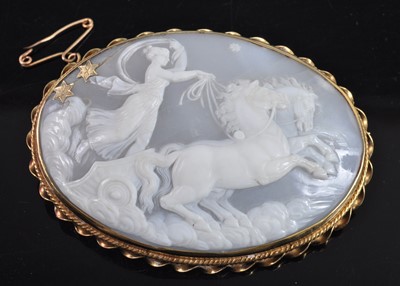 Lot 2645 - A continental carved shell cameo brooch...