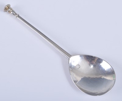 Lot 1057 - A Charles I silver seal-top spoon, of typical...