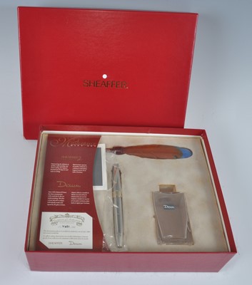 Lot 1268 - A Sheaffer Daum Masterpiece gift...