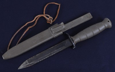 Lot 60 - An Austrian Field knife 81, the 16cm saw back...