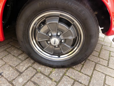 Lot 1475 - A 1973 Volvo P1800 ES Automatic Reg No. BDL41L...