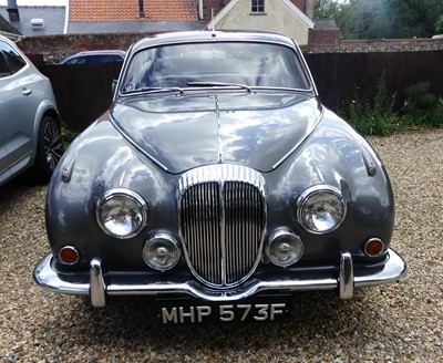 Lot 1470 - A 1968 Daimler V8-250 Automatic Reg no....