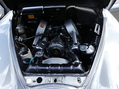 Lot 1470 - A 1968 Daimler V8-250 Automatic Reg no....