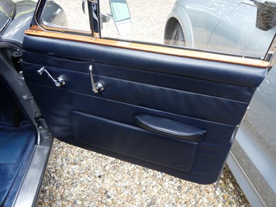 Lot 1470 - A 1968 Daimler V8-250 Automatic Reg no....
