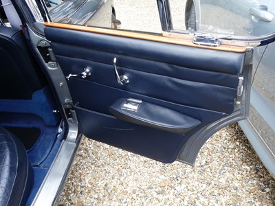 Lot 1470 - A 1968 Daimler V8-250 Automatic Reg no....
