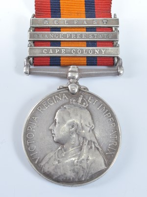 Lot 149 - A Queen's South Africa medal (1899-1902) 3rd...