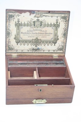 Lot 33 - An early 20th century mahogany artists box,...