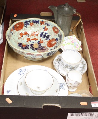 Lot 96 - A box of miscellaneous items to include a...