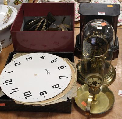 Lot 105 - A 20th century anniversary clock under glass...