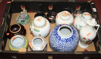 Lot 192 - A box of miscellaneous items to include...