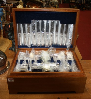 Lot 281 - A Davenport & Sullivan Rubans pattern canteen...