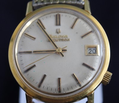 Lot 384 - A gent's Bulova Accutron gilt metal cased...