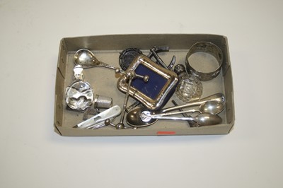 Lot 338 - A collection of mixed silverware, to include a...