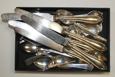 Lot 343 - Various silver flatware, to include teaspoons,...