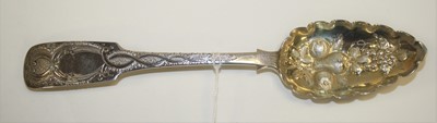 Lot 352 - A William IV silver fiddle pattern berry spoon,...