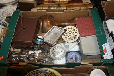 Lot 642 - Two boxes of miscellaneous items to include...