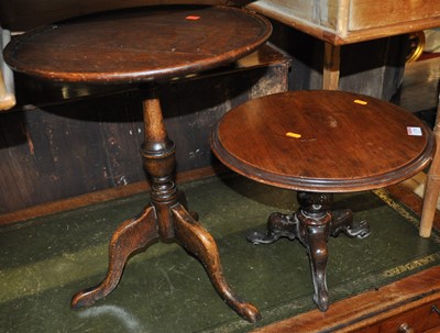 Lot 1338 - An early 20th century oak dish-top low...