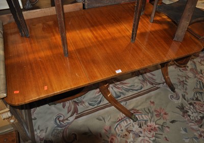 Lot 1352 - A Victorian mahogany round cornered dropleaf...