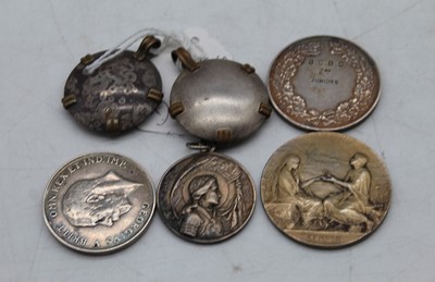 Lot 489 - Various items to include a British WWI medal,...