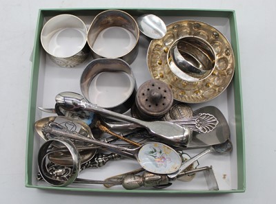 Lot 495 - Various metalware, to include a William IV...