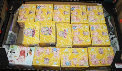 Lot 691 - A box of collectable World Studios Piggin' and...