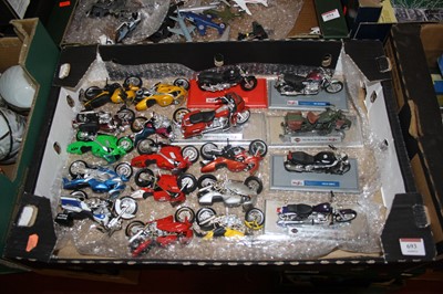 Lot 692 - Three boxes of modern release diecast to...