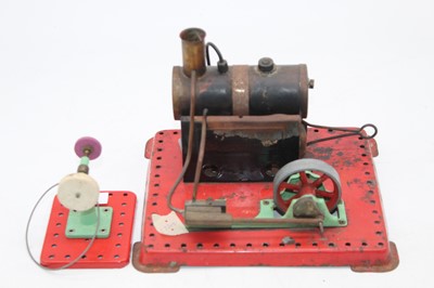 Lot 606 - A Meccano stationary live steam engine and...