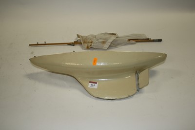 Lot 614 - A late 20th century cream painted pond yacht