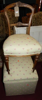 Lot 1422 - A Victorian walnut balloon back single salon...