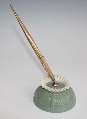Lot 120 - A Sheaffer's Lenox China writing set, circa...