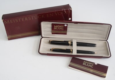 Lot 122 - A cased Montblanc Meisterstuck No.14 'En Vogue'...