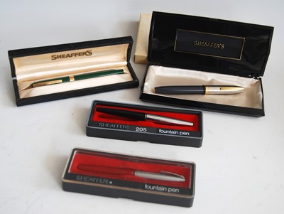 Lot 157 - A cased Sheaffer PFM IV fountain pen, in grey...
