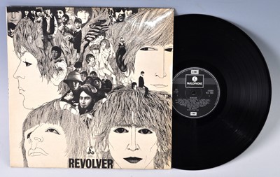 Lot 1041 - The Beatles, a collection of eight LP's to...