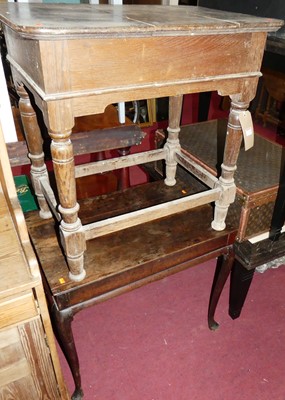 Lot 1266 - An early 20th century joined oak round...