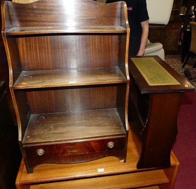 Lot 1336 - A small mahogany three-tier waterfall...