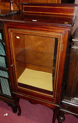 Lot 1339 - An Edwardian mahogany and inlaid ledgeback...
