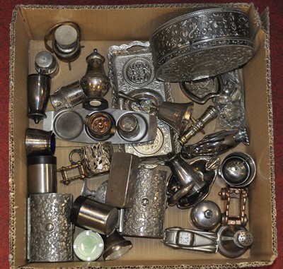 Lot 224 - A small collection of miscellaneous metal ware...