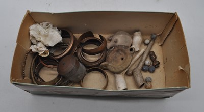 Lot 281 - A collection of miscellaneous items to include...
