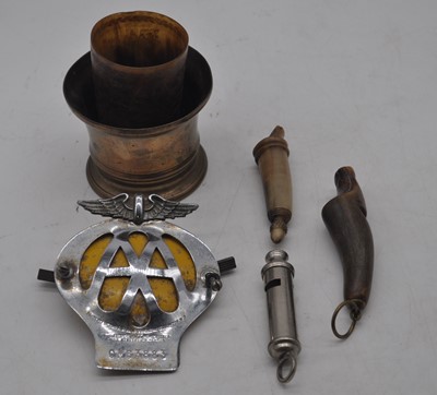 Lot 300 - A small collection of miscellaneous items, to...