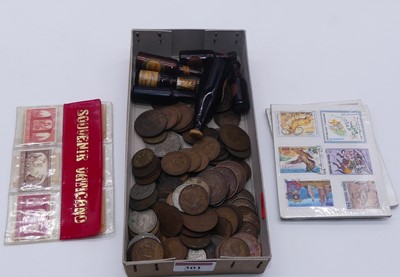 Lot 301 - A small collection of miscellaneous items, to...