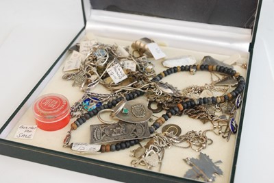 Lot 321 - A collection of principally silver and white...
