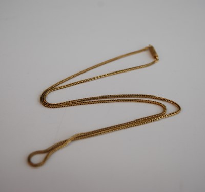 Lot 326 - A 15ct gold fine link necklace, 3.6g, length 43cm