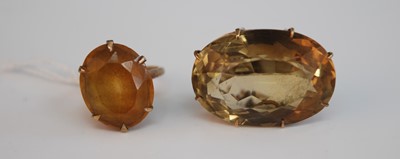 Lot 330 - A 9ct gold topaz set dress ring, 5g, size K/L,...
