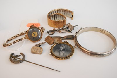 Lot 340 - Mixed lot, to include lady's vintage 9ct gold...