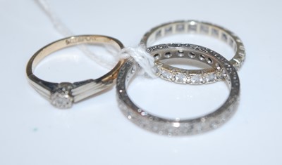 Lot 367 - A 9ct gold and platinum diamond point...
