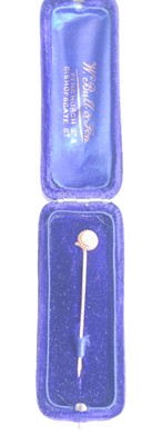 Lot 390 - A circa 1900 15ct gold and diamond set tie-pin,...