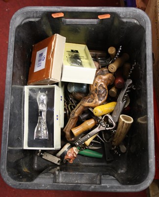 Lot 598 - A box of various corkscrews