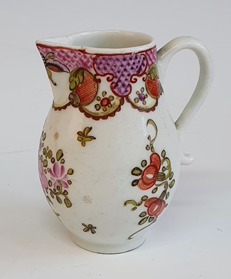 Lot 2042 - A circa 1780 Lowestoft porcelain sparrowbeak...